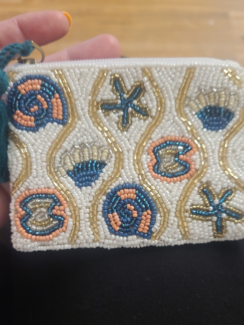 Beaded Seashell Pattern Coin Purse - White, Blue & Peach